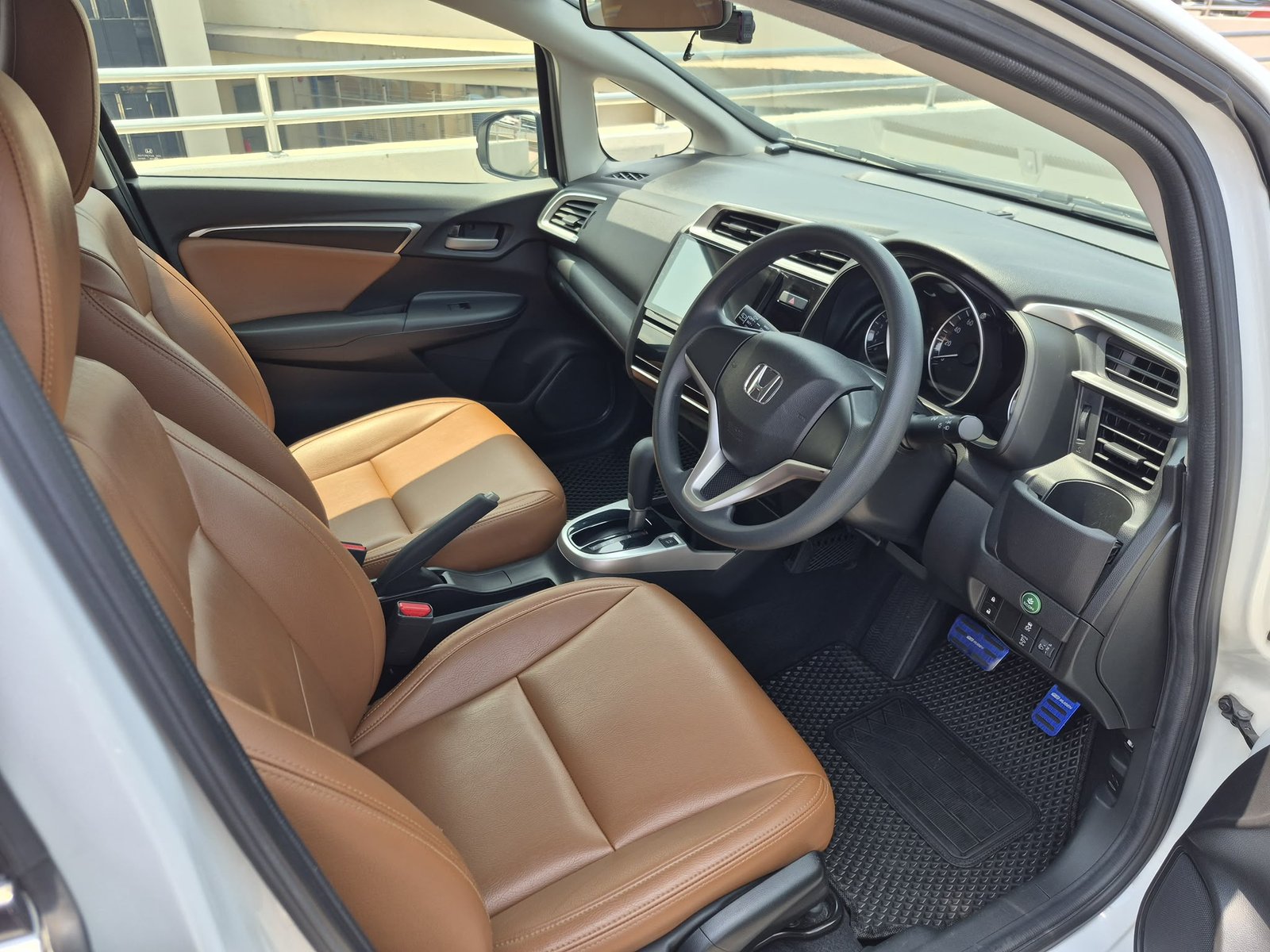 Honda Fit 1.3 GF photo 7